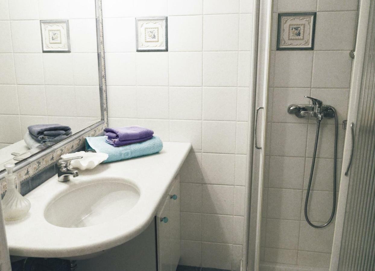 Agios Dimitrios  Blueline Guesthouse מראה חיצוני תמונה