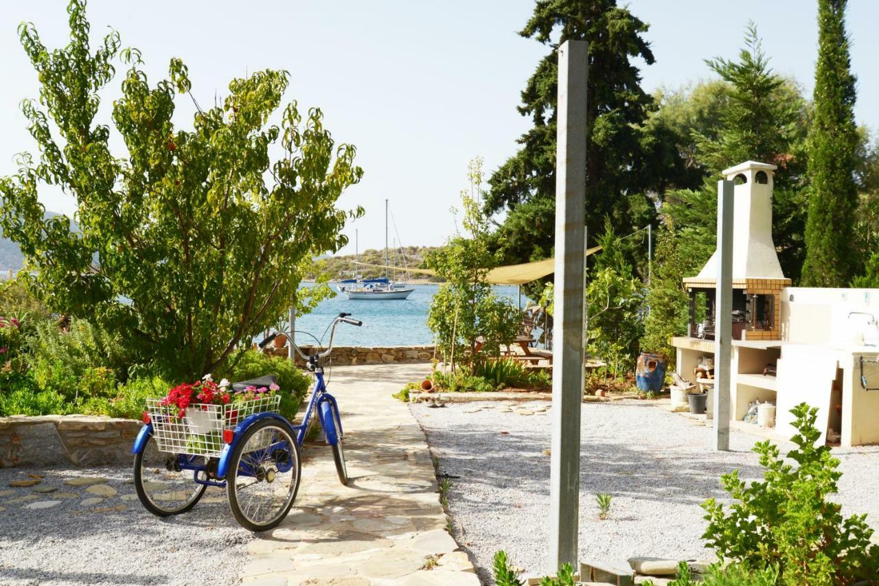Agios Dimitrios  Blueline Guesthouse מראה חיצוני תמונה