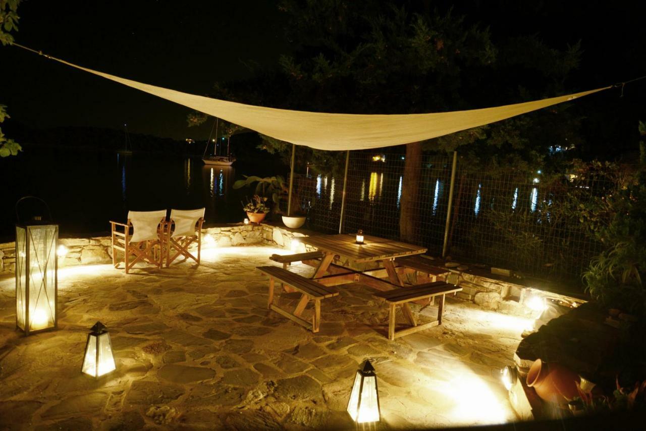 Agios Dimitrios  Blueline Guesthouse מראה חיצוני תמונה