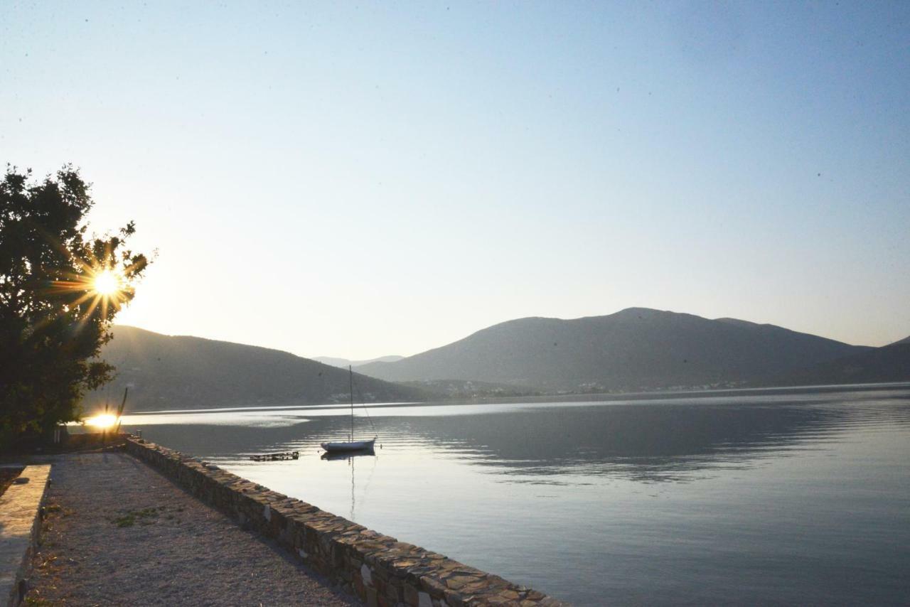 Agios Dimitrios  Blueline Guesthouse מראה חיצוני תמונה