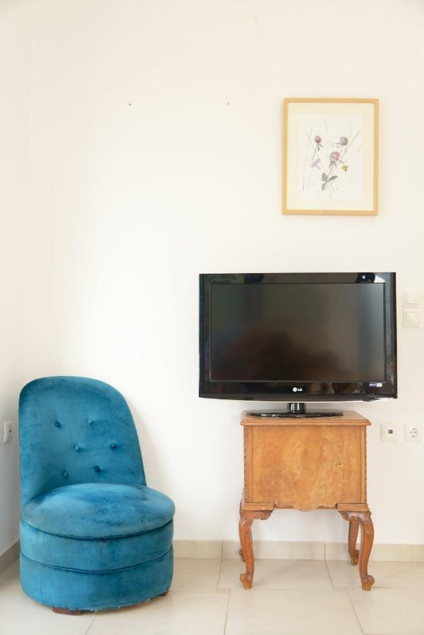 Agios Dimitrios  Blueline Guesthouse מראה חיצוני תמונה