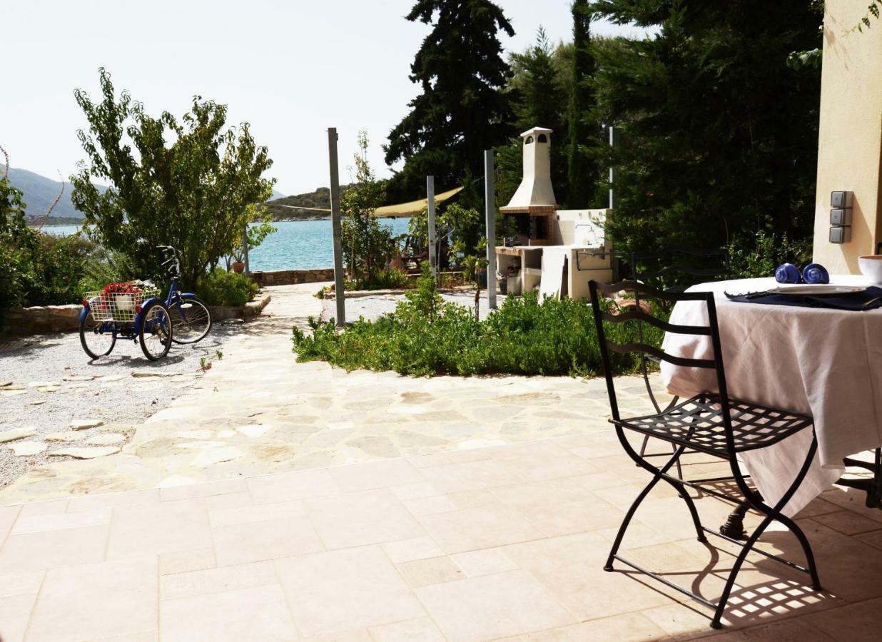 Agios Dimitrios  Blueline Guesthouse מראה חיצוני תמונה